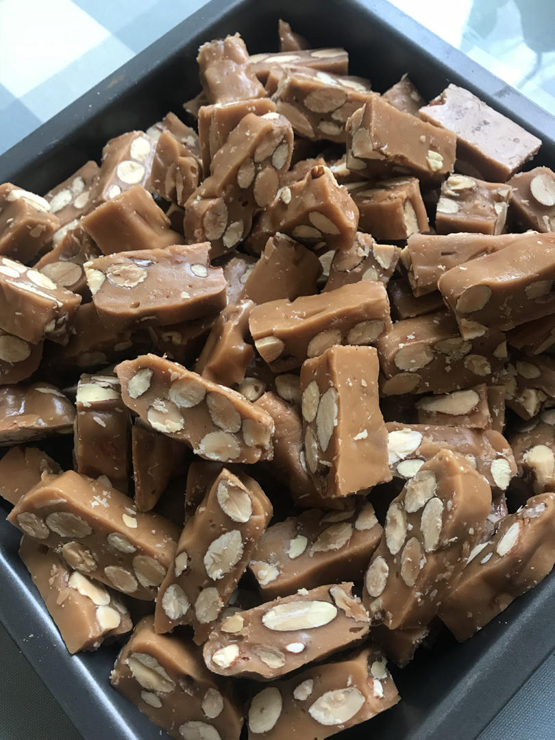 海盐杏仁太妃糖