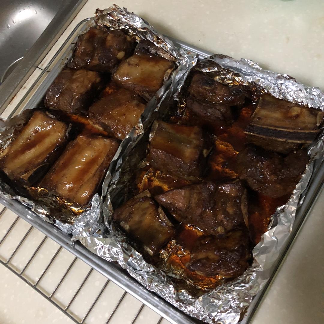 烤猪肋骨 BBQ Ribs