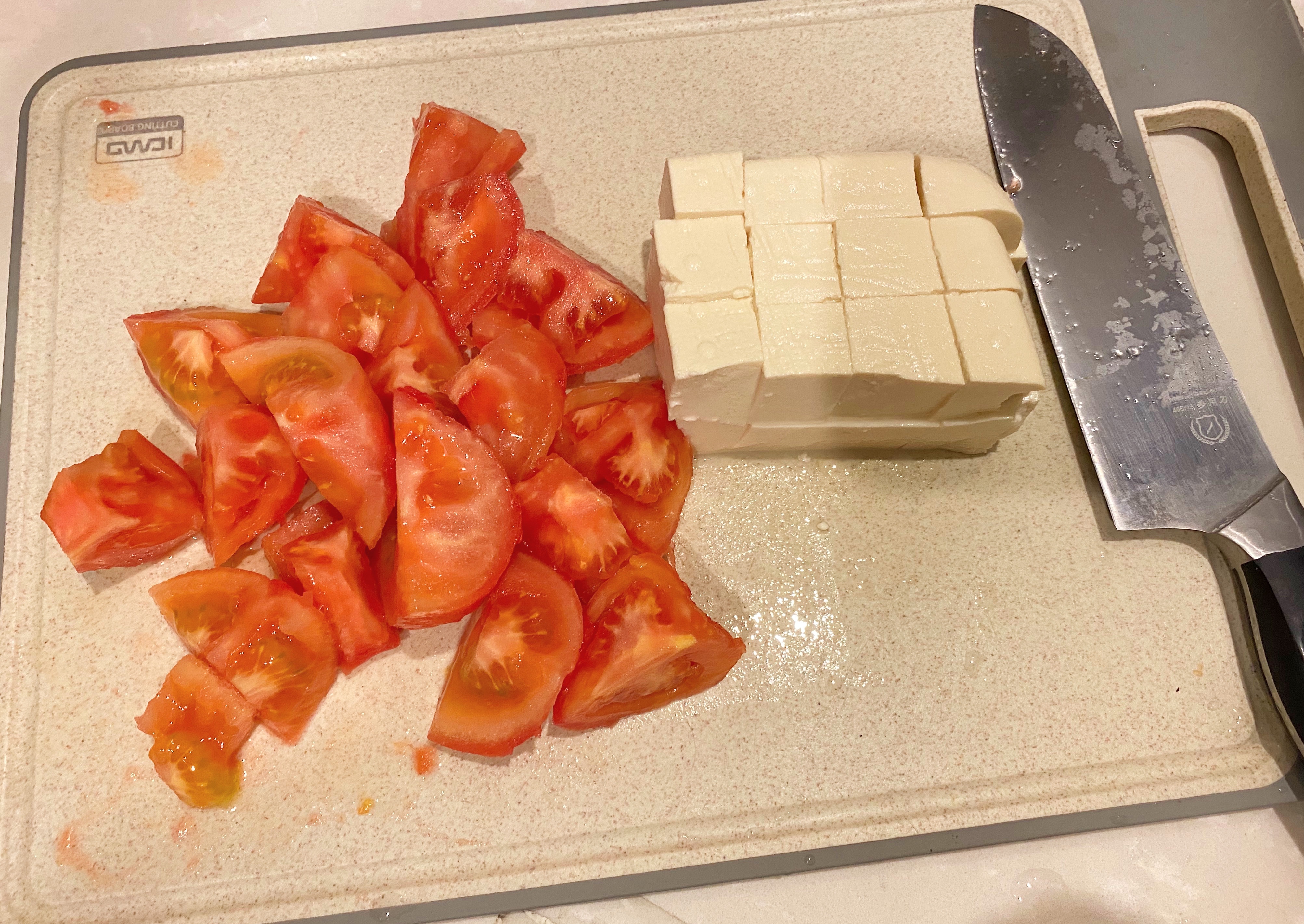 🍅番茄虾滑豆腐汤的做法 步骤3