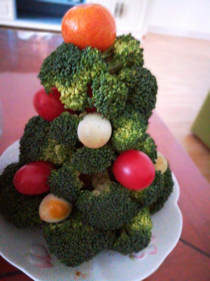 紫色许愿砂做的西兰花圣诞树