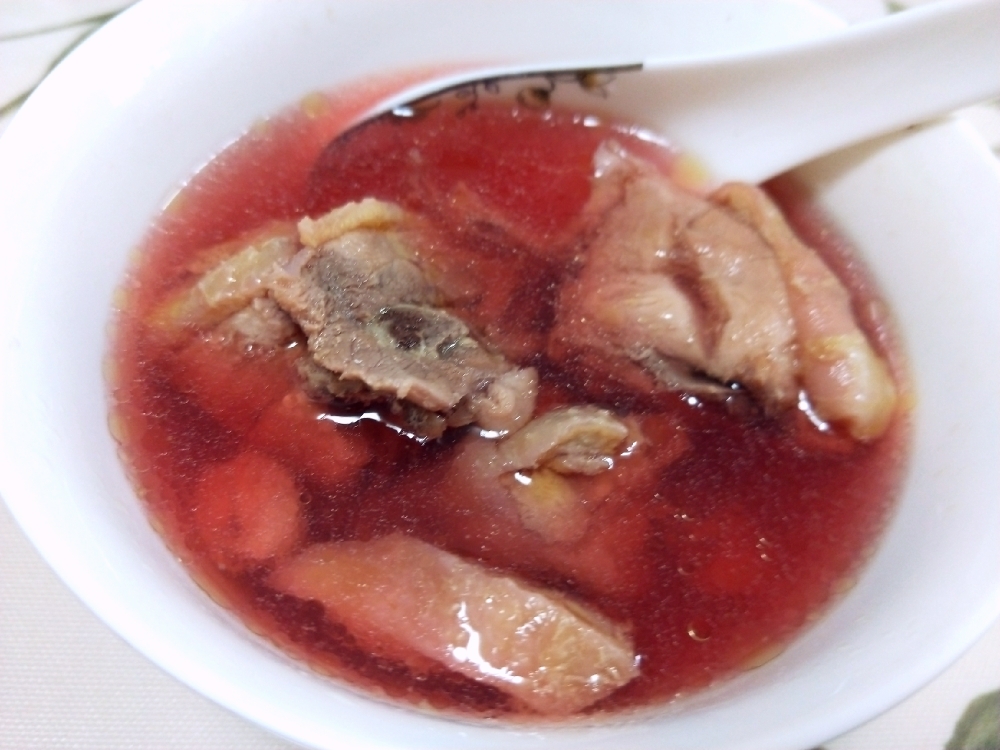 红菇发菜鸡汤的做法