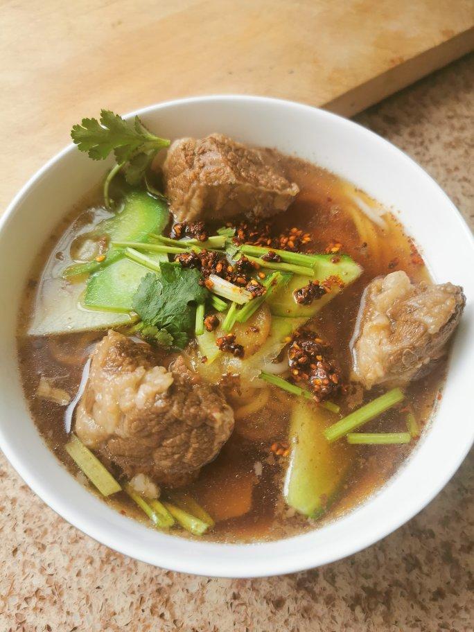 红烧牛肉面