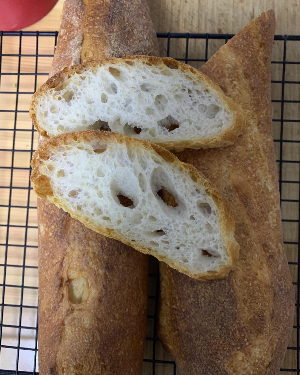 家庭烤箱法棍之二：原味经典法棍（法粉+法国老面+室温发酵）