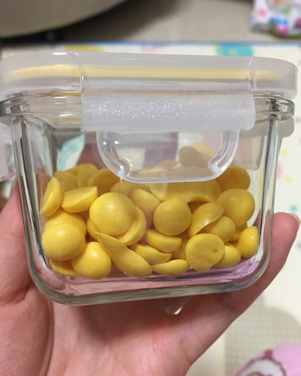 入口即化的无添加蛋黄溶豆