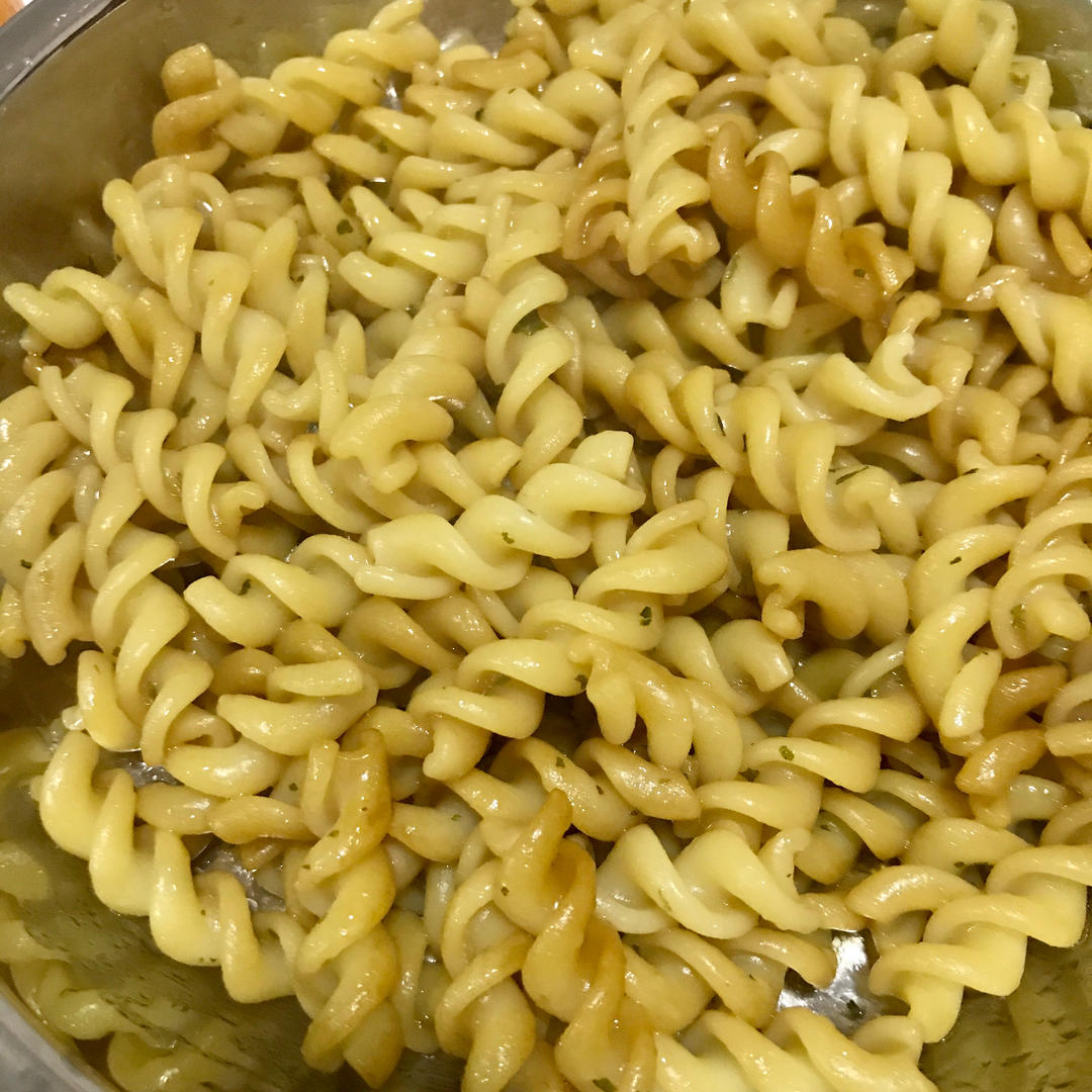 蒜香黄油意面