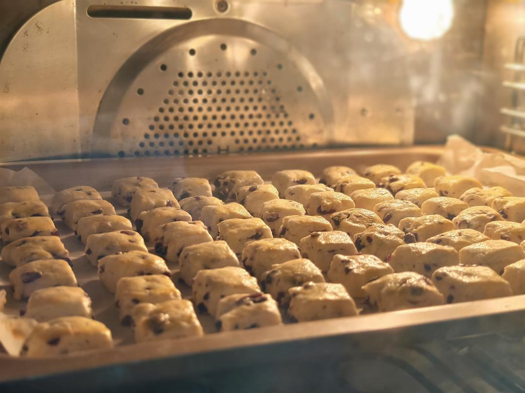 消耗淡奶油的司康