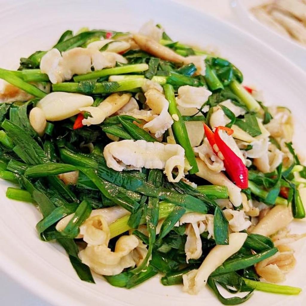 韭菜炒蛏子肉