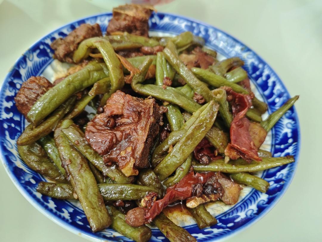 硬菜代表--排骨炖豆角土豆（豆角焖面胚子）