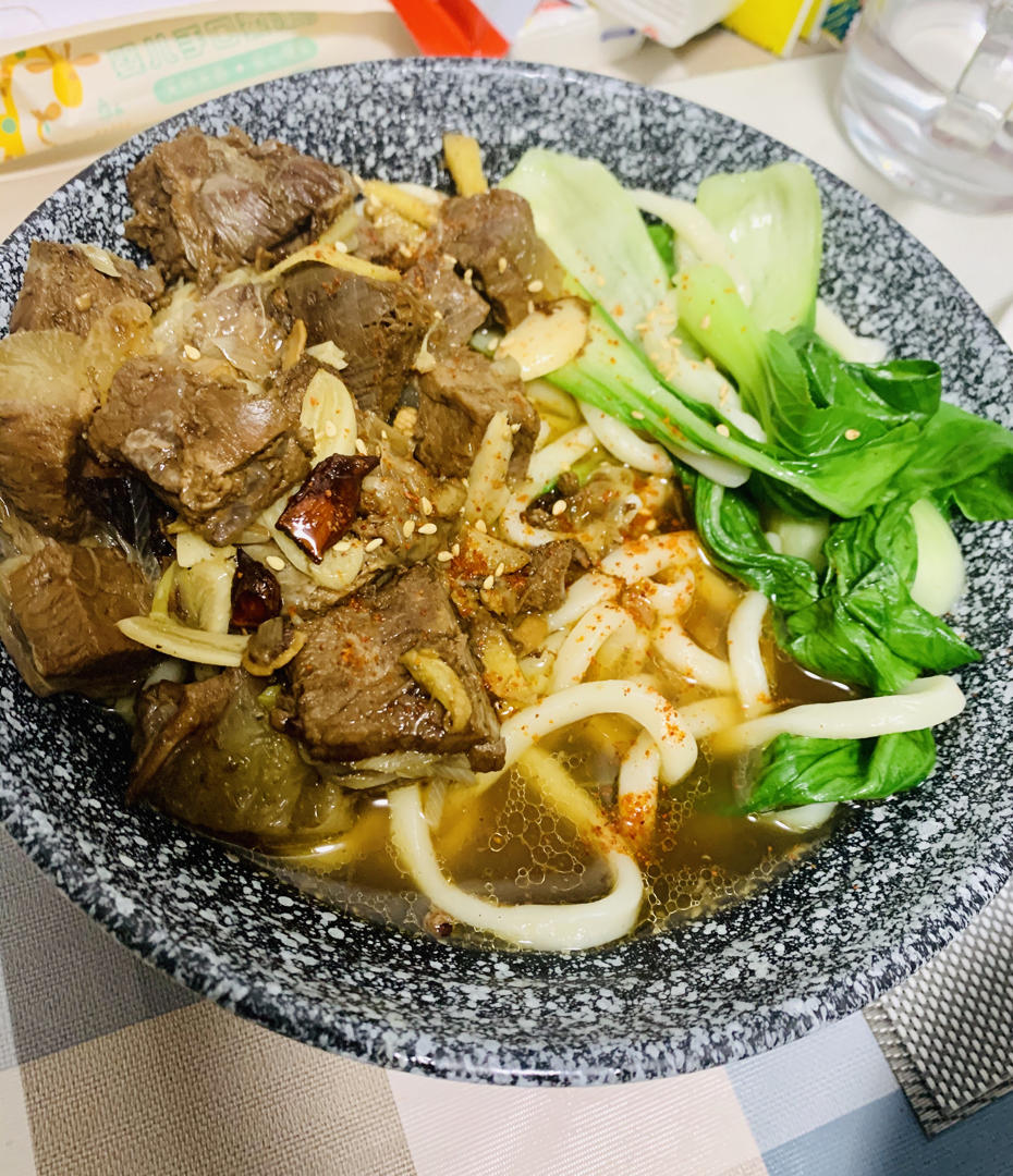 红烧牛肉面
