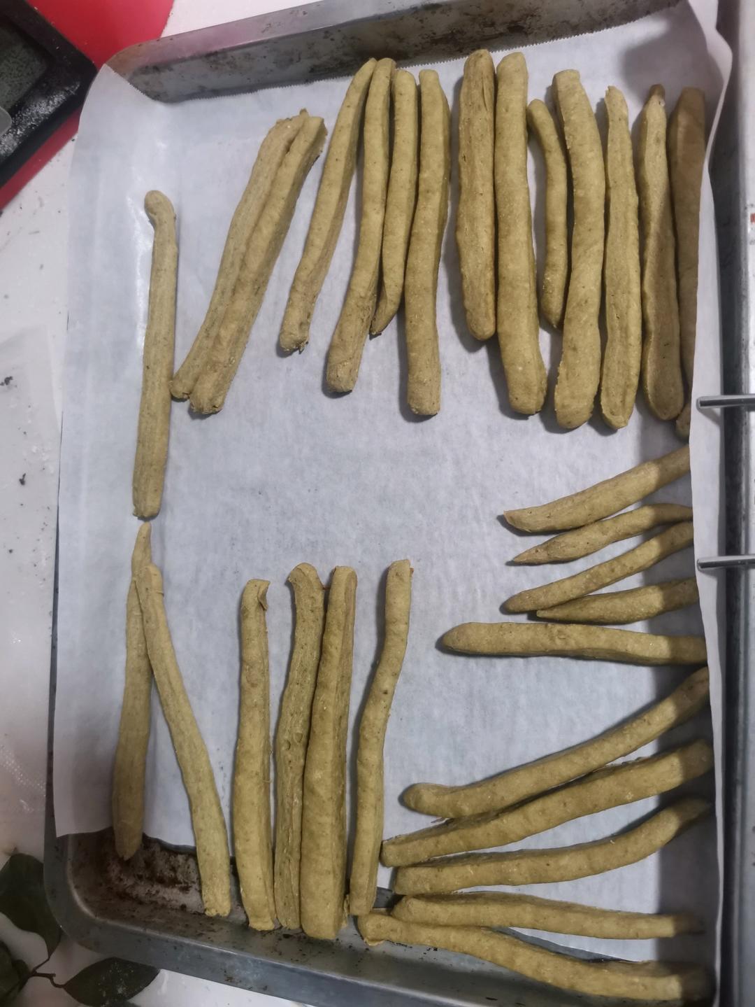 奶棒饼干。硬饼干。