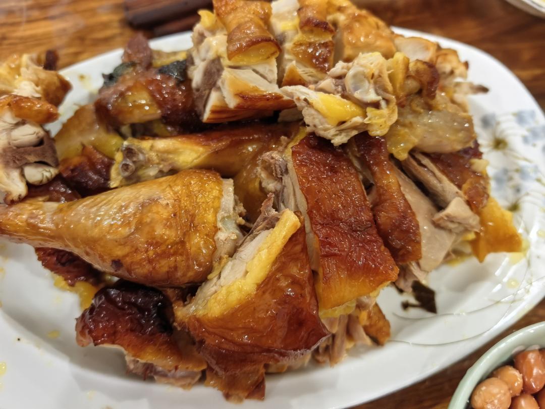 不用下馆子，在家也能做皮酥肉嫩，味道浓郁的泰式香茅草烤鸡