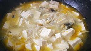 昂刺鱼炖豆腐的做法 步骤9