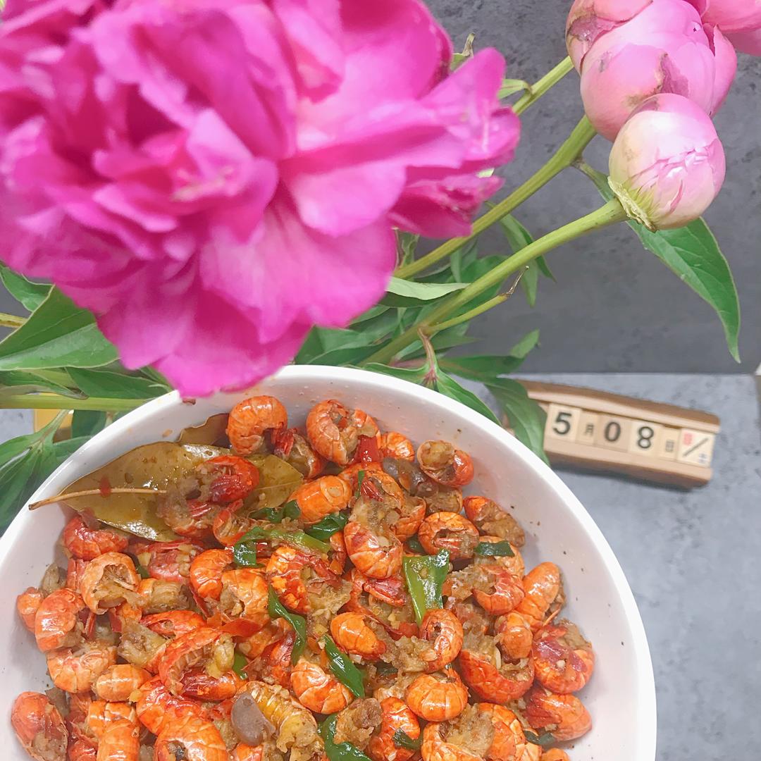 十三香龙虾尾的做法