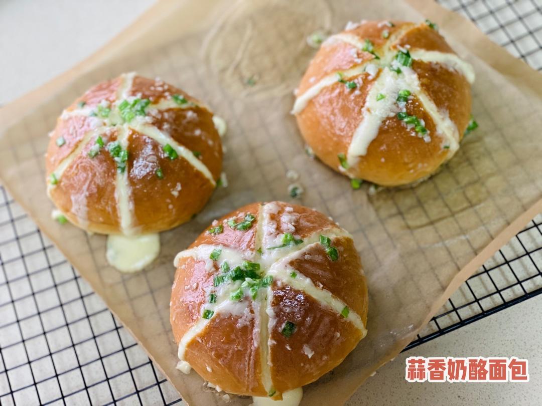 网红蒜香奶酪面包，好吃到爆炸