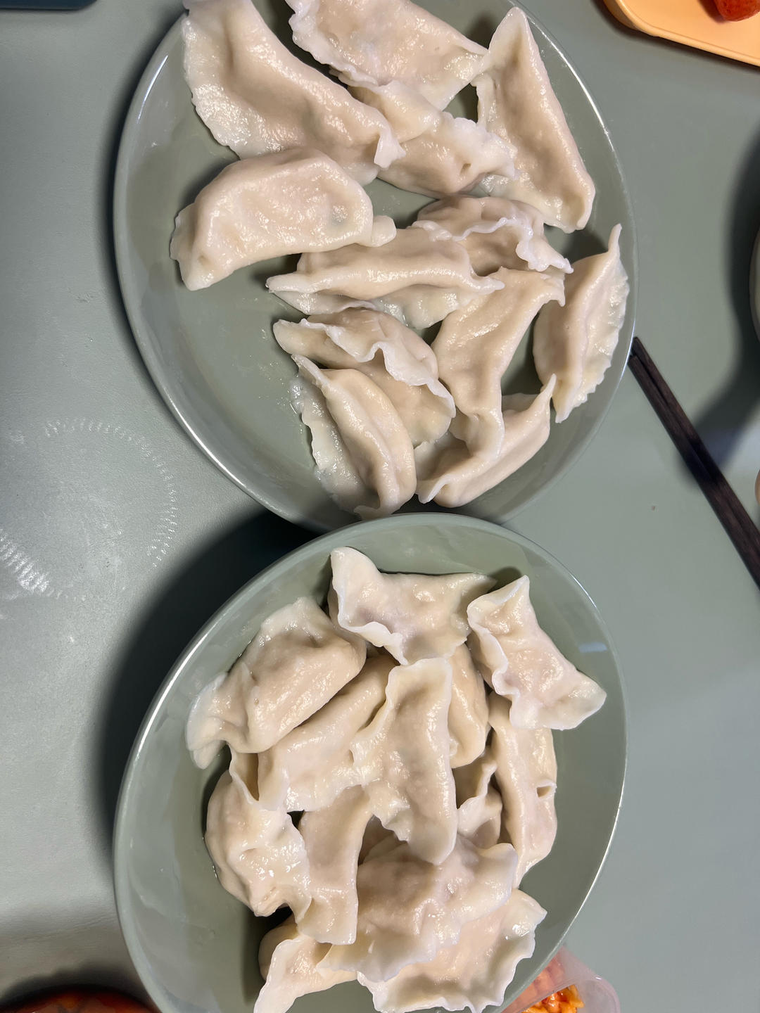 吃起来脆爽，香脆可口，好吃不腻，马蹄/荸荠猪肉馅水饺