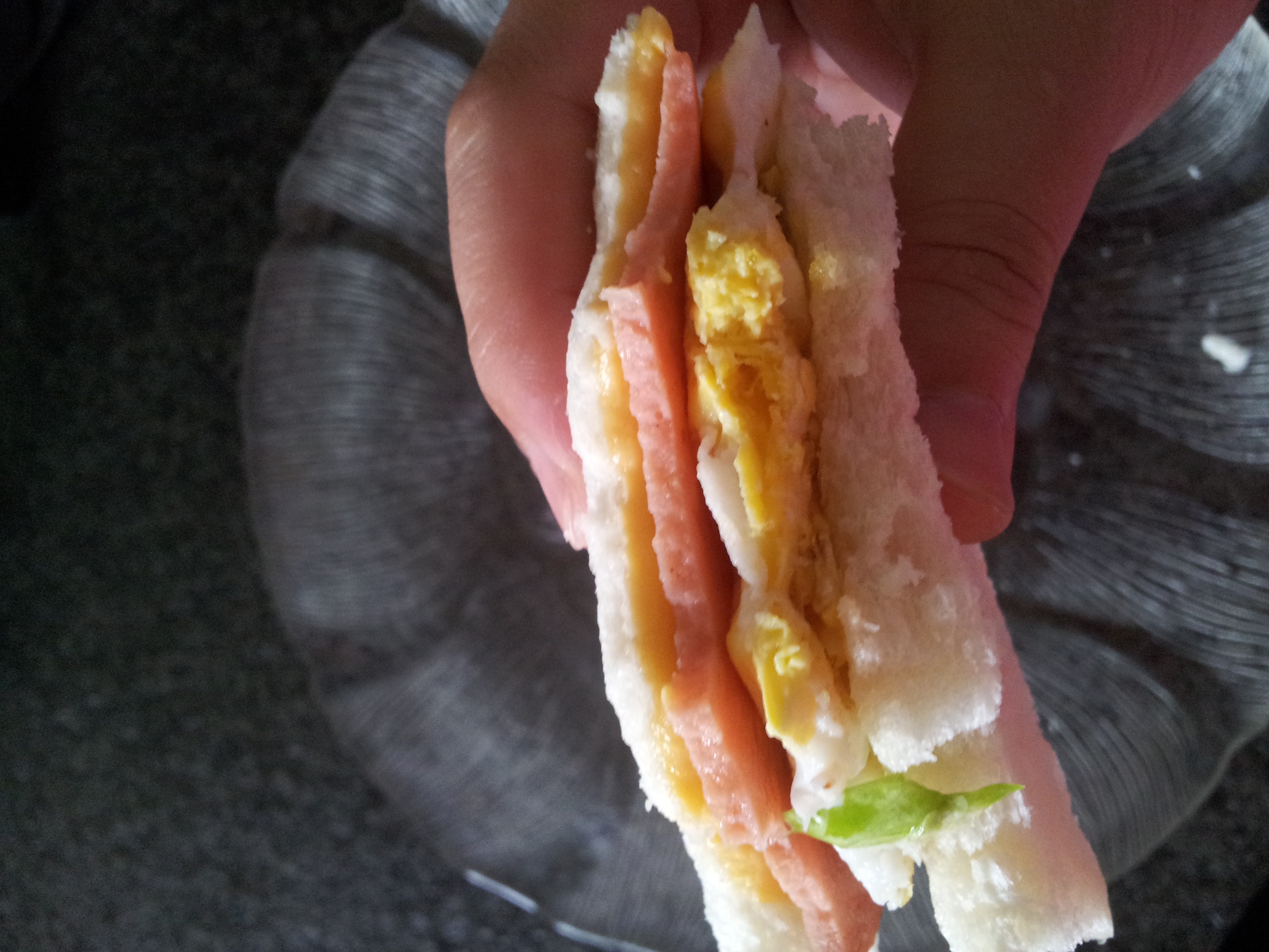 火腿煎蛋三文治