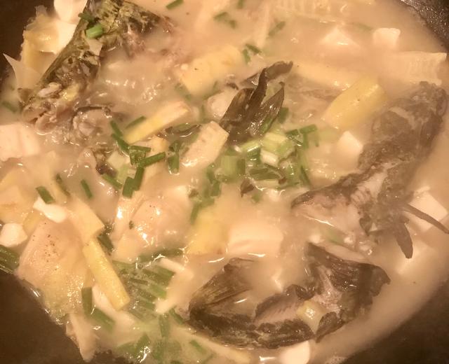 春天的鲜：春笋昂刺鱼汤的做法
