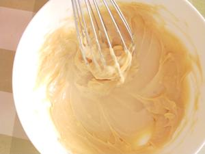 豆乳冰激凌(无生蛋版，消耗淡奶油)的做法 步骤2