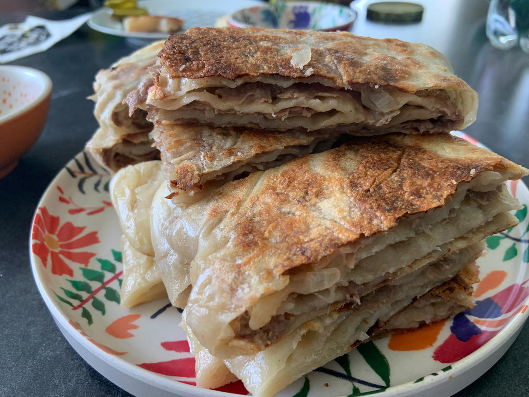 外酥里嫩，千层牛肉饼~~