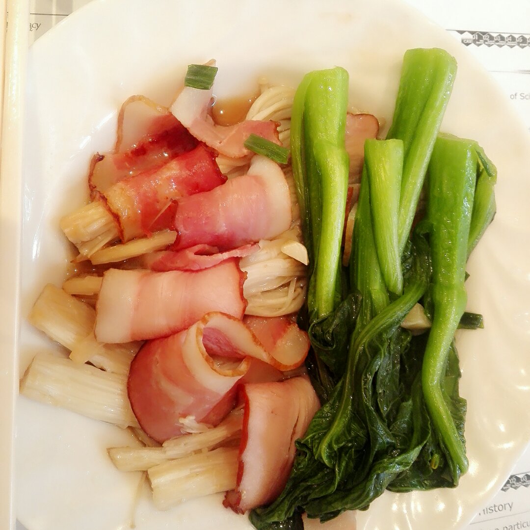 香煎培根金针菇卷