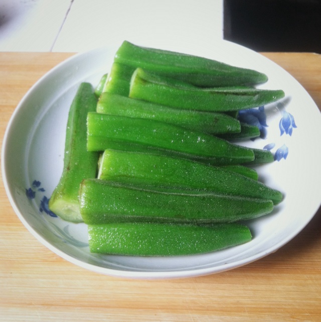 白灼秋葵