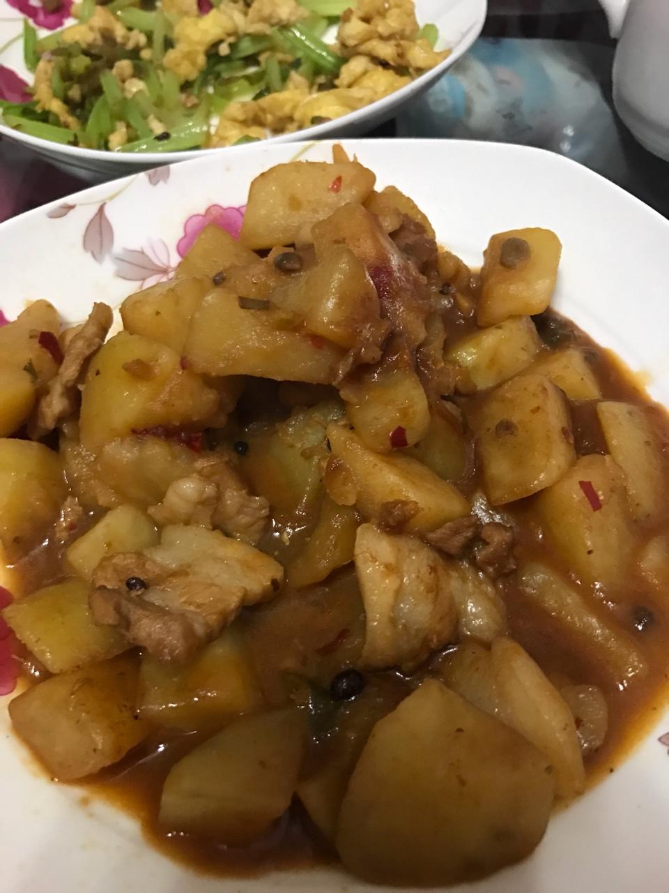 红烧土豆块