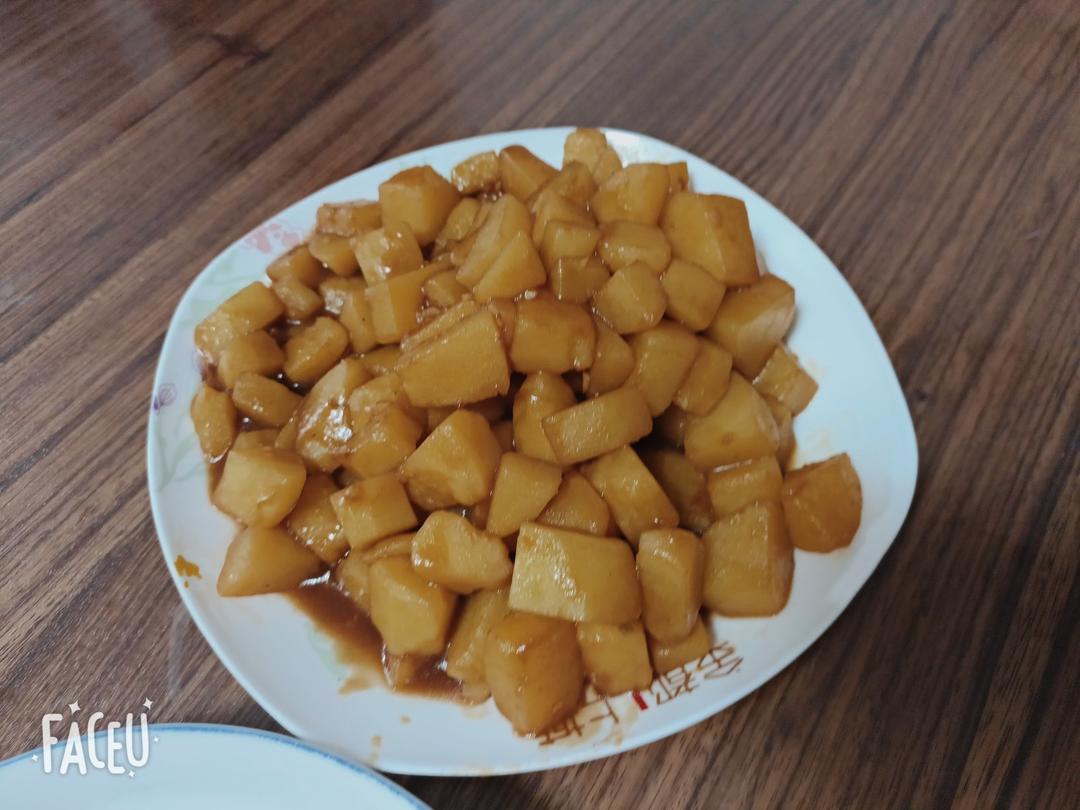 🔥巨下饭，软糯入味！比肉还好吃的红烧土豆