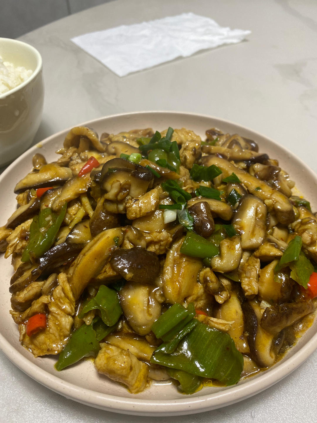 香菇炒肉｜贼香