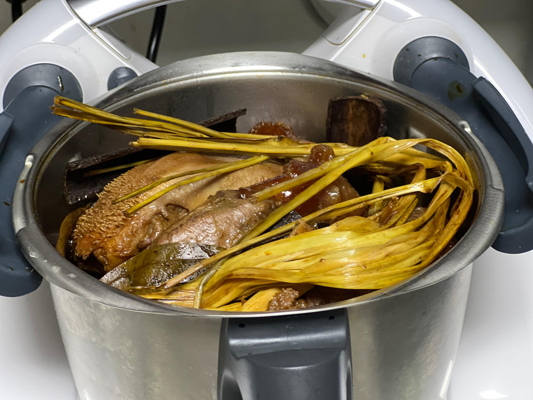 卤猪头皮/猪舌头/牛腱子/大肠