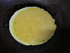 豆沙鸡蛋卷的做法 步骤1