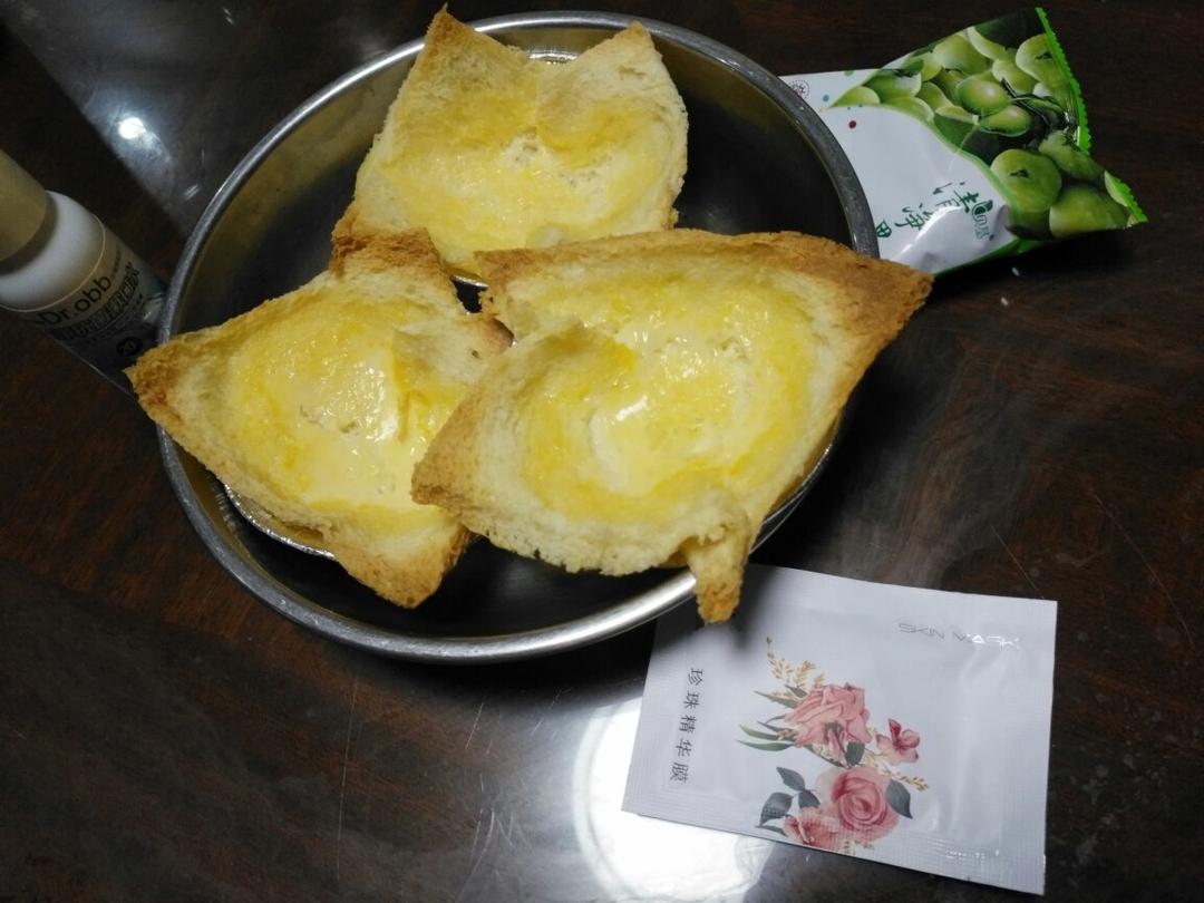 剩吐司变身美味蛋挞
