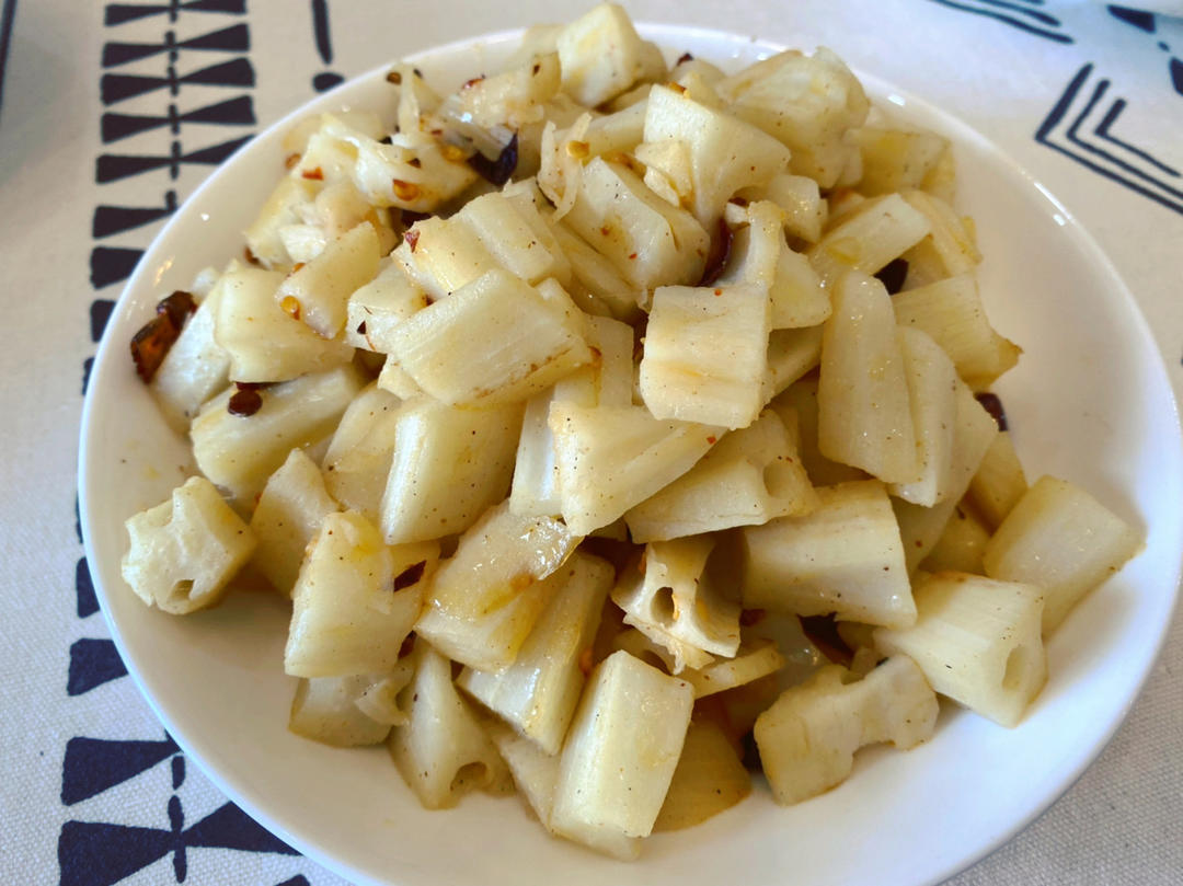超清爽的清炒藕丁