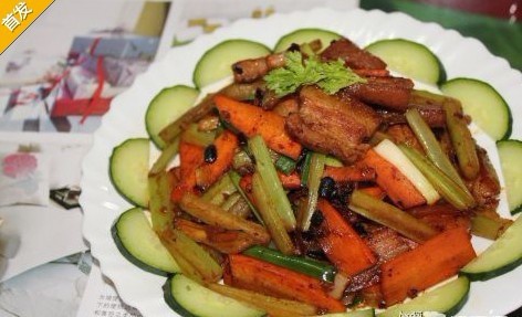 辣炒时蔬五花肉的做法