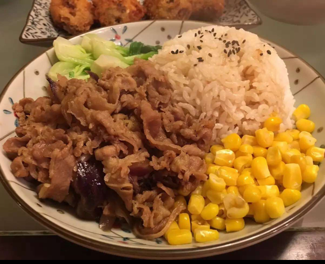 肥牛饭