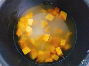 大米南瓜🎃粥的做法 步骤3