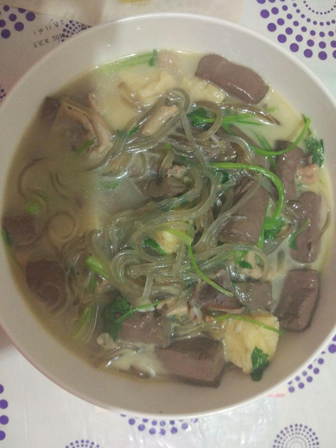 鸭血粉丝汤