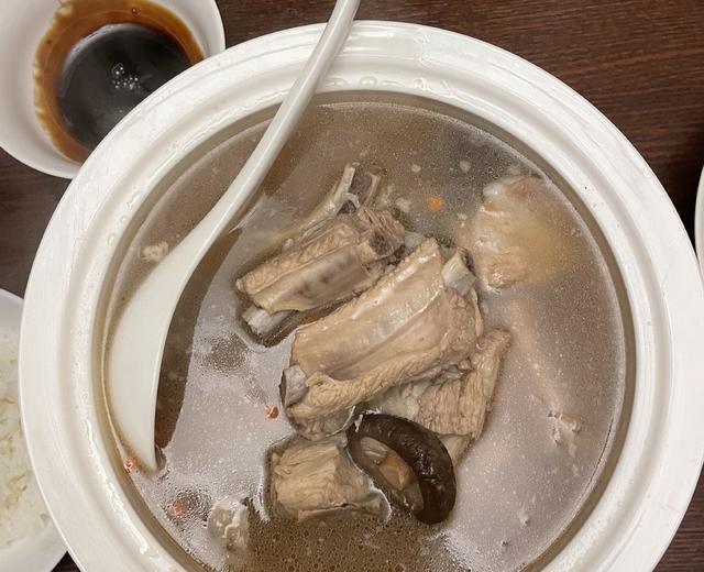 新加坡 肉骨茶