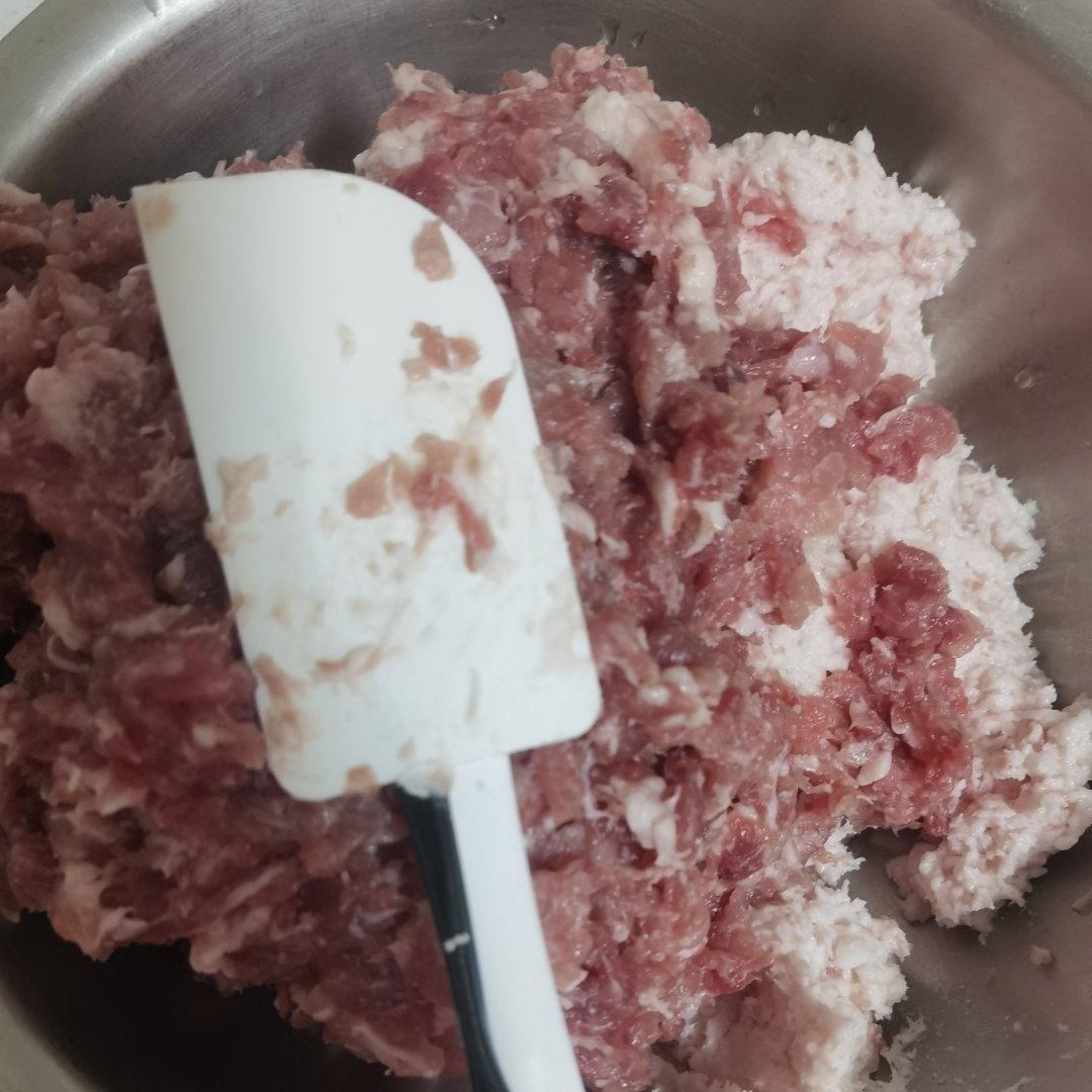 秘制黑胡椒风味脆皮肠