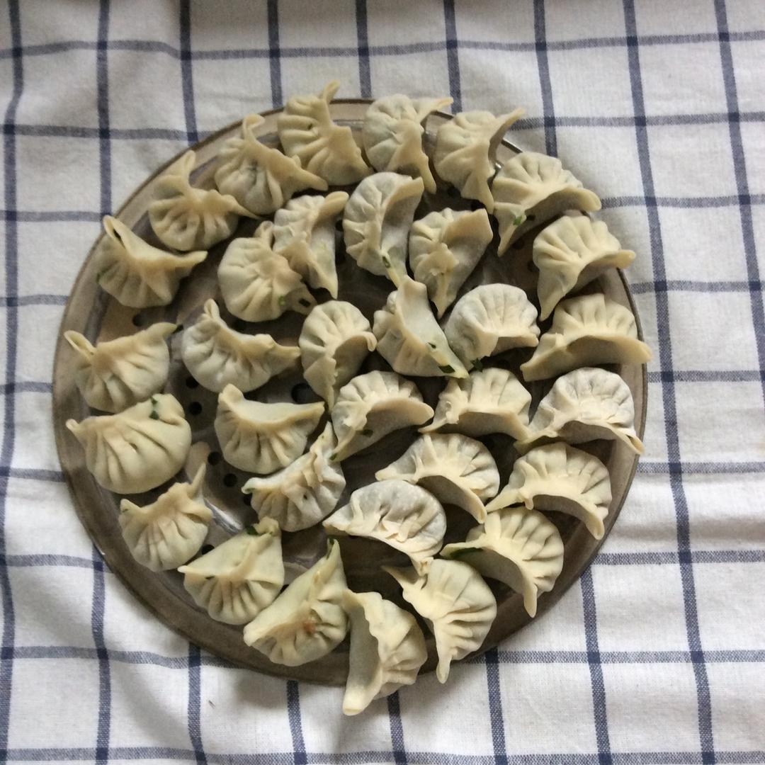 猪肉芹菜饺子（视频食谱）
