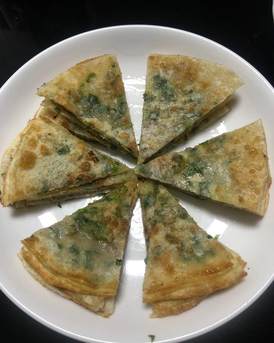 过小日子做的葱油饼饺子皮版