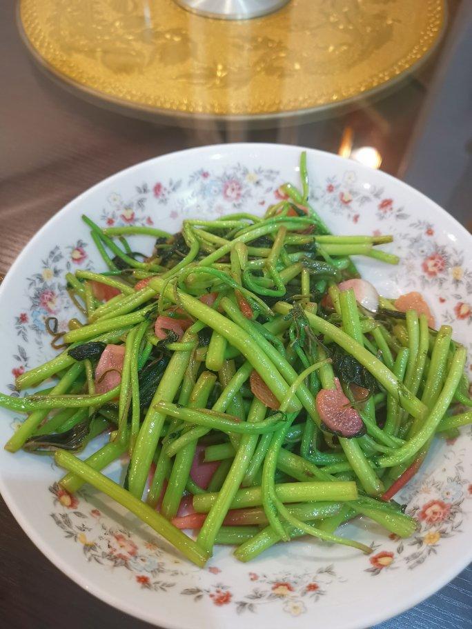 蒜茸炒红苋菜