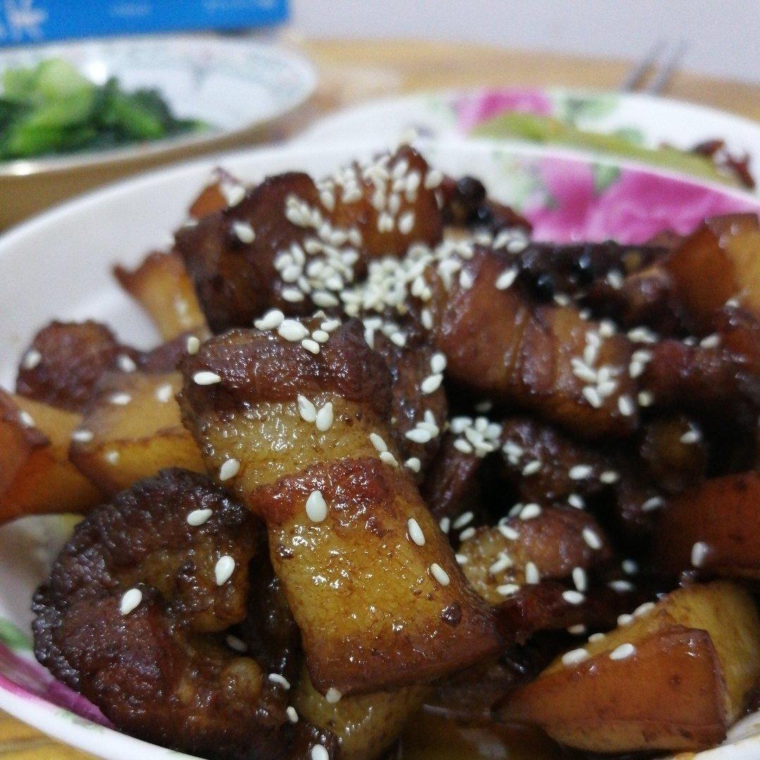 快手金蒜红烧肉