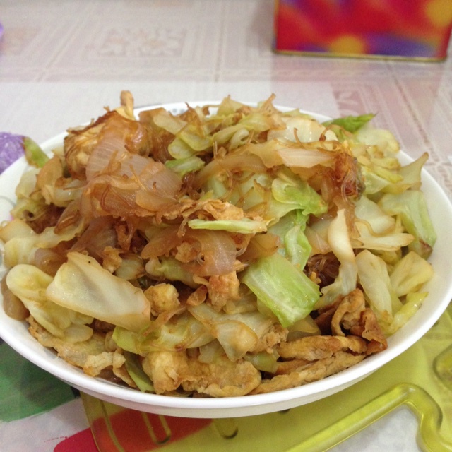 包菜粉丝炒鸡蛋