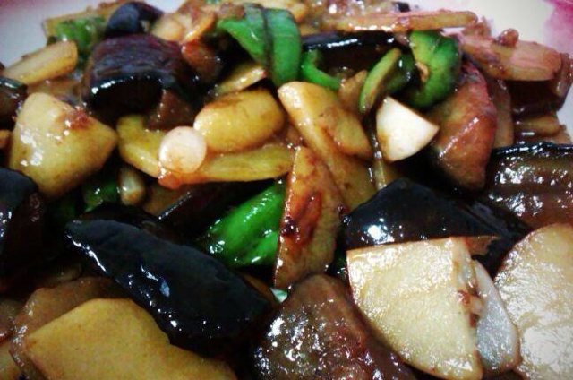少油地三鲜