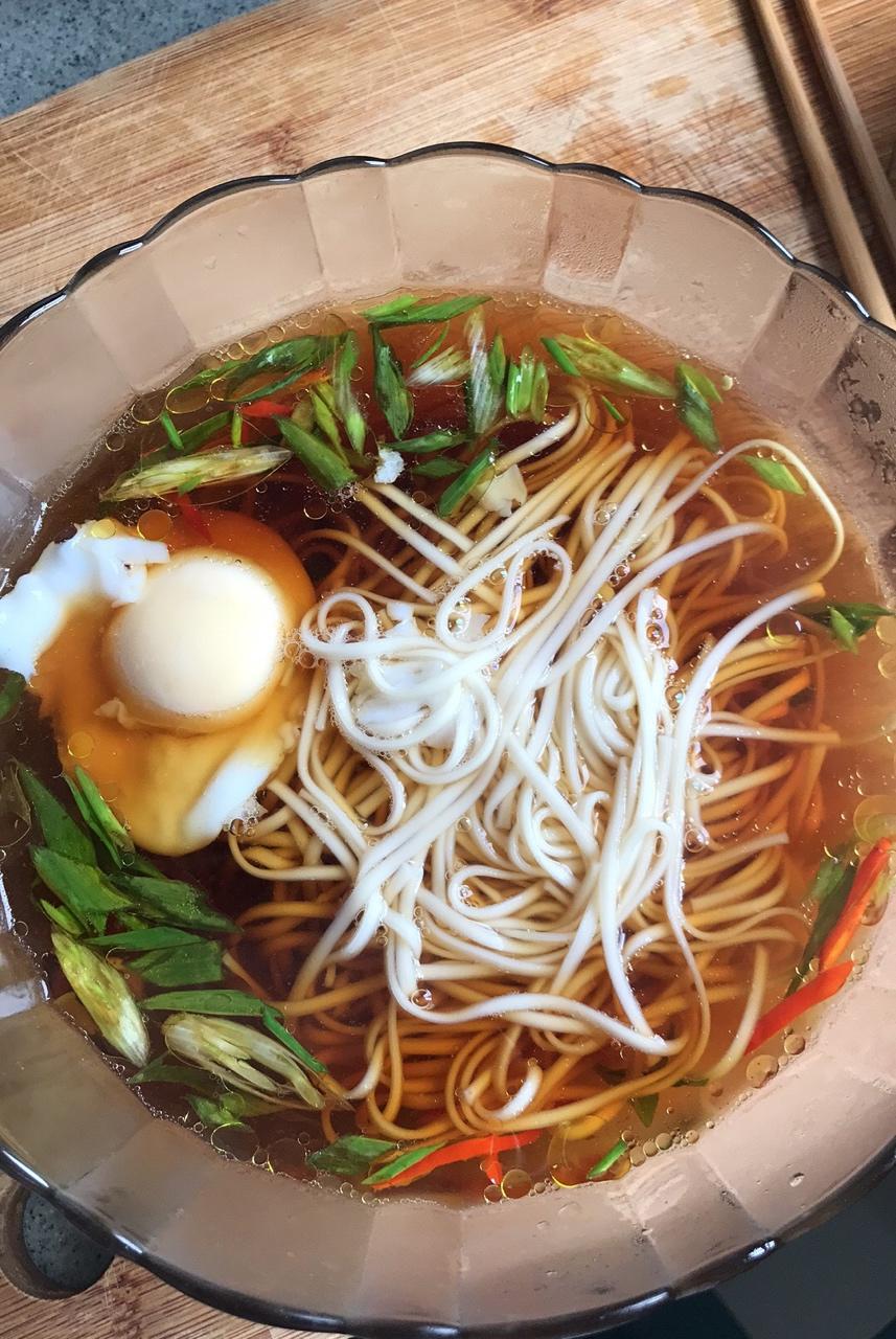 手机用户9992_rwh1做的快手挂面荷包蛋---懒人版