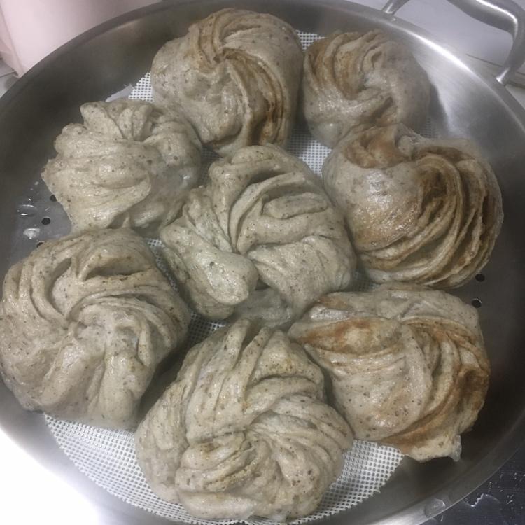 堂妈教你做麻酱黑芝麻花卷