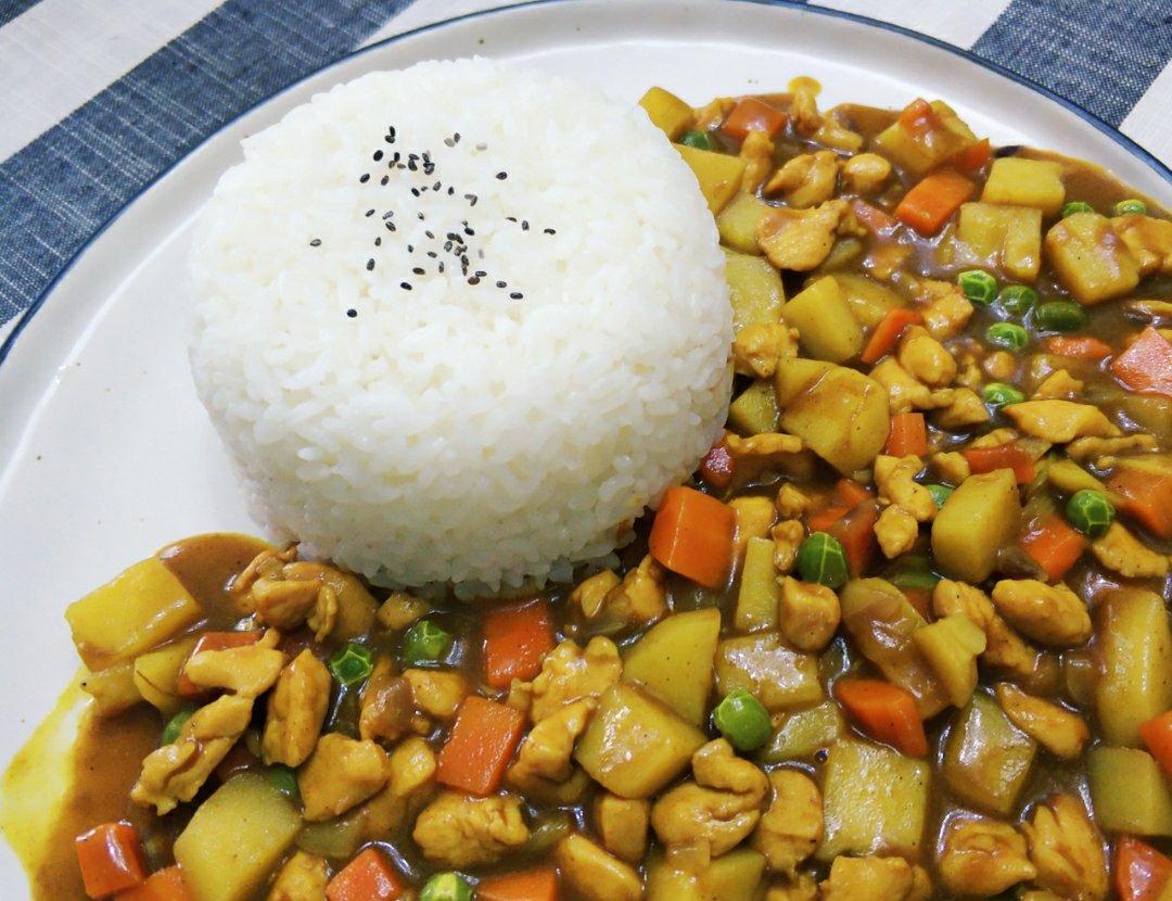 咖喱鸡肉饭