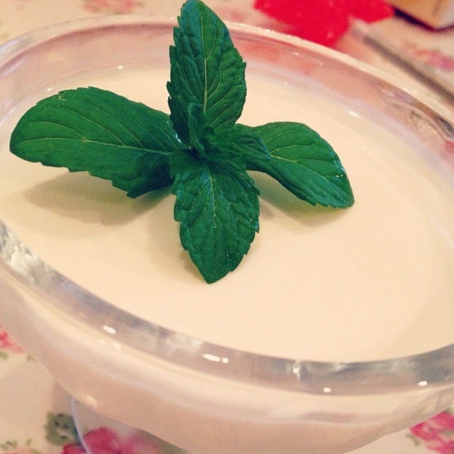 2013-05-09 14:05:21赞牛奶布丁牛奶,鲜奶油,炼乳