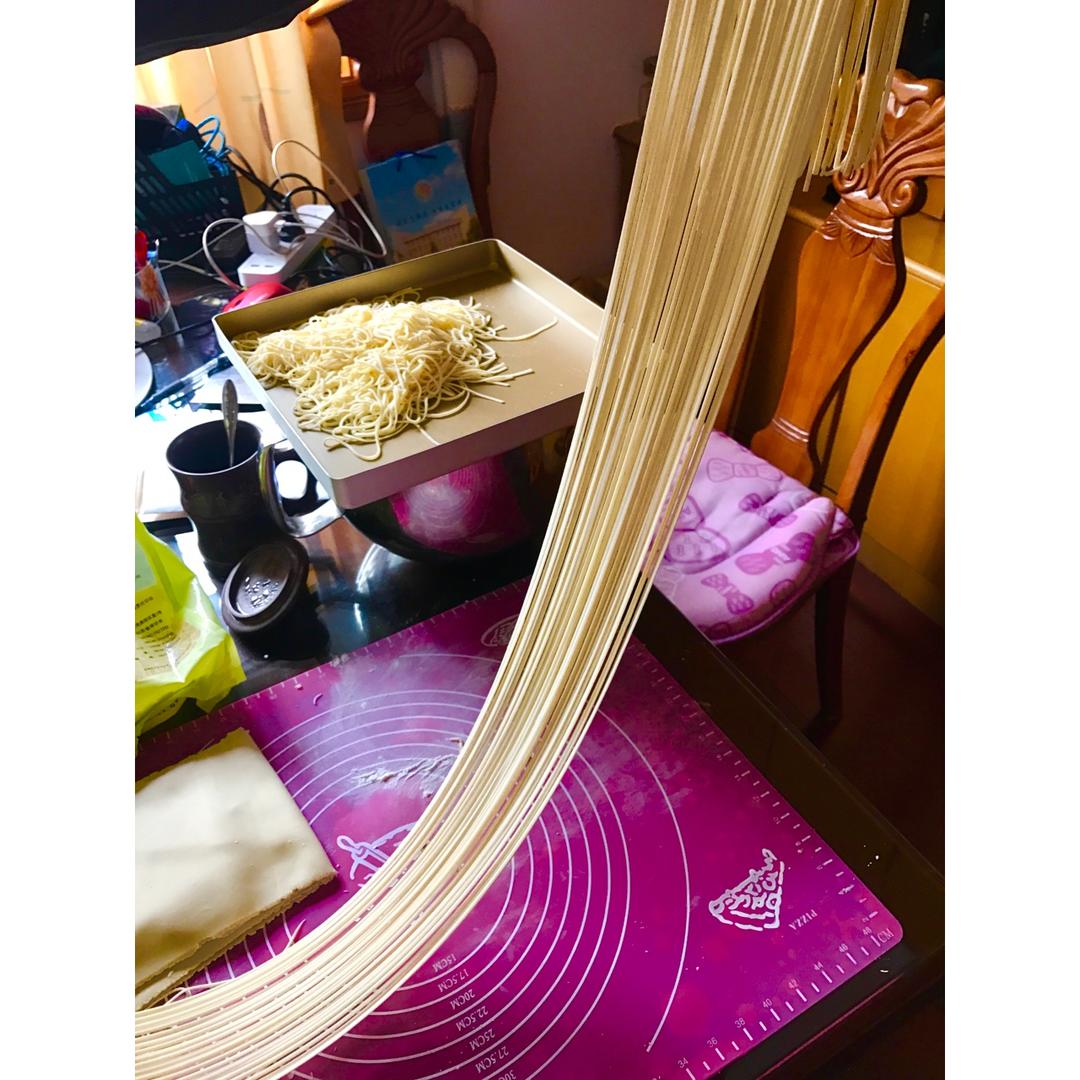 悠悠我心_77做的自制面条(压面机)