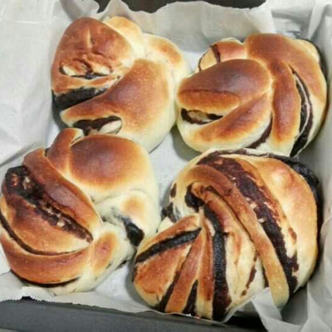 豆沙卷面包